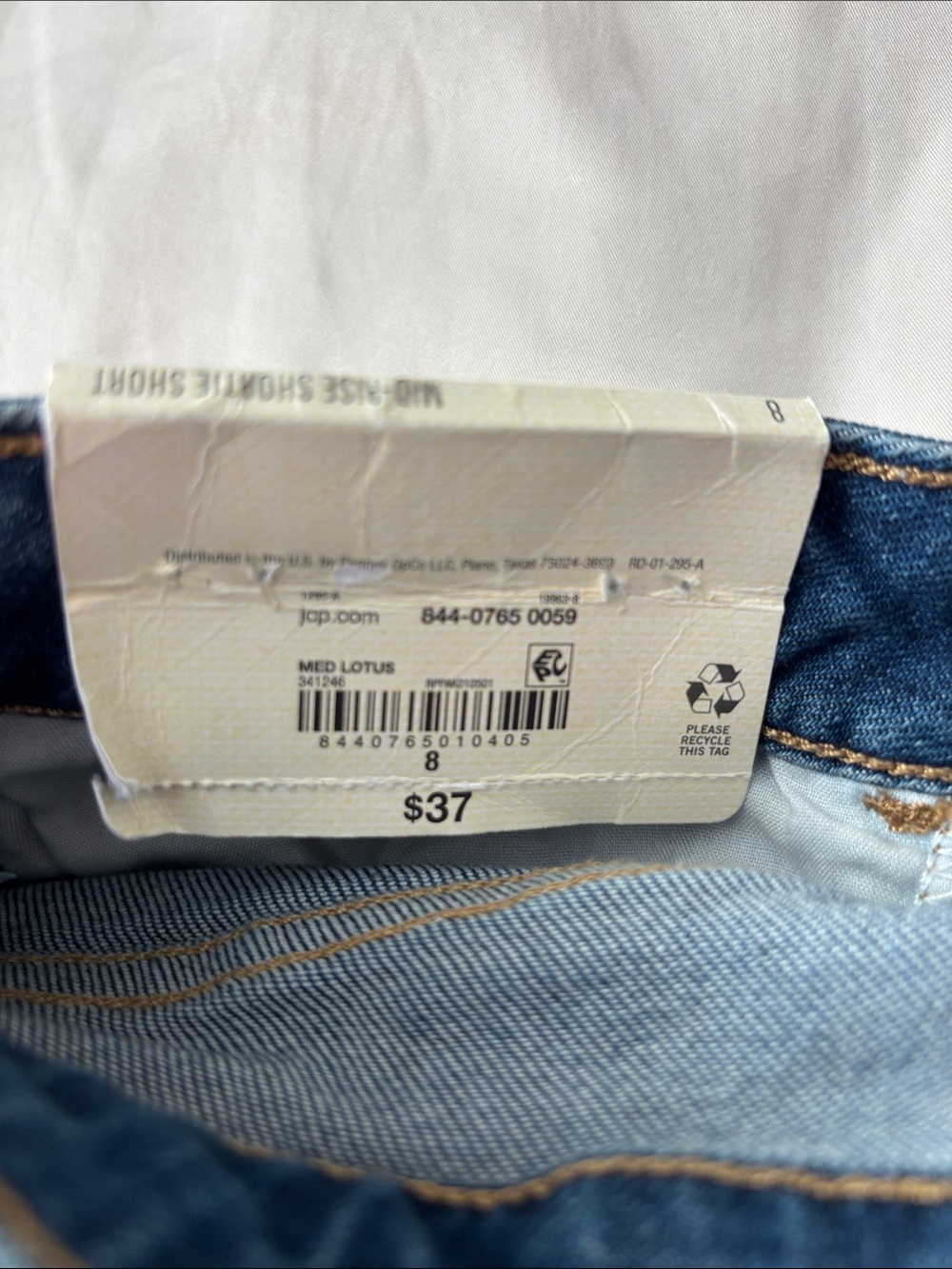 NWT a.n.a Denim Jean Shorts in Medium Blue Wash - Picture 4 of 4